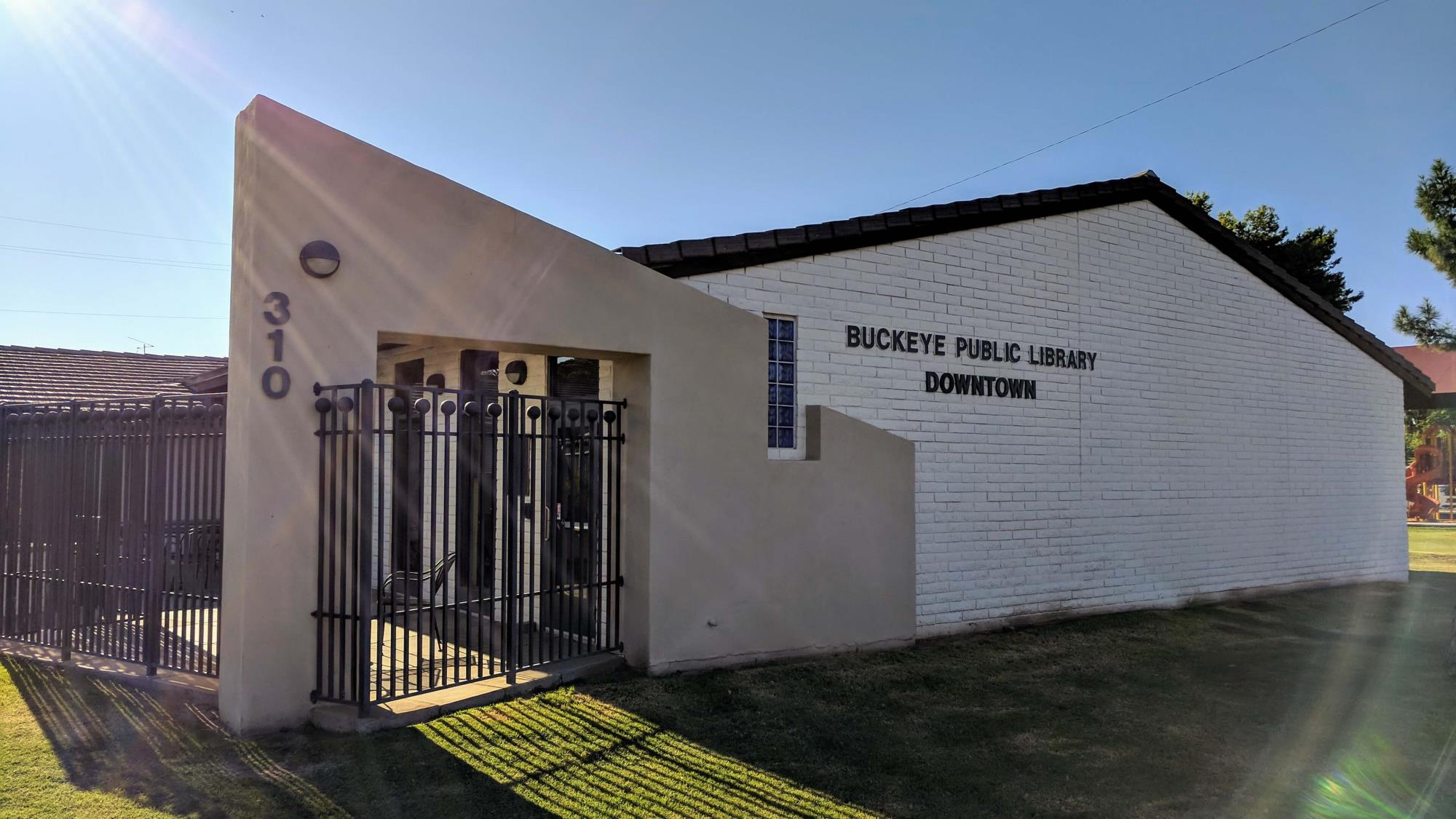 Exterior Picture of the Downtown Library