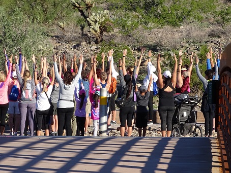 hiking yoga - resize